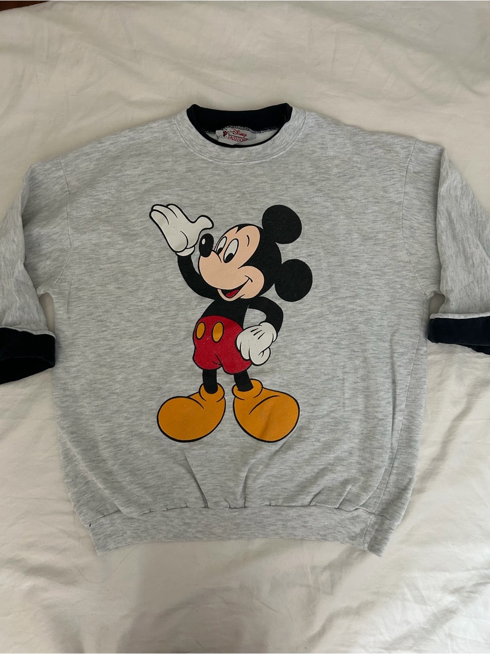 Vintage Disney Gray 3/4 sleeve Sweatshirt with Mickey Mouse